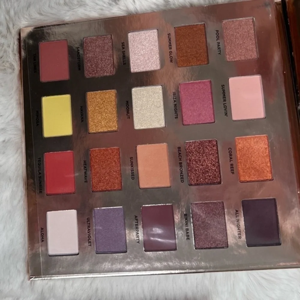 Iconic London Eyeshadow Palette
